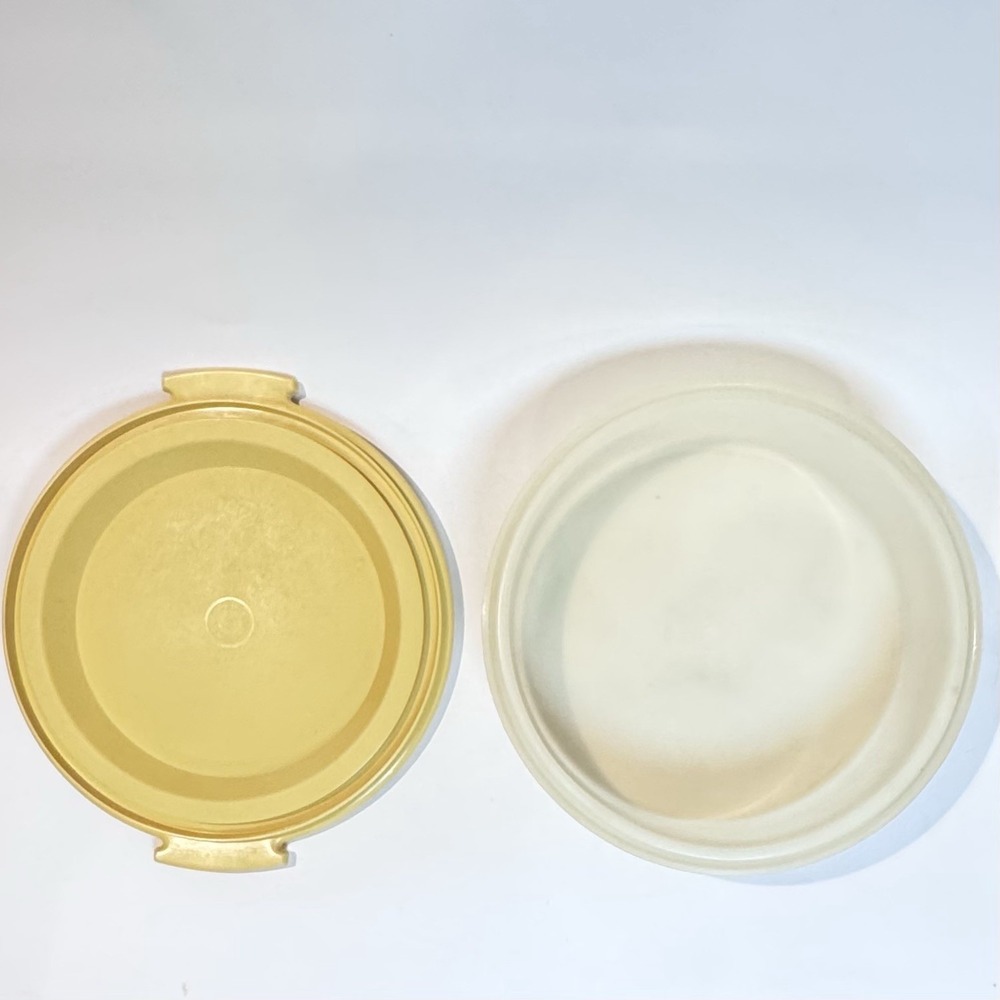 Vintage Tupperware 719-2 Harvest Yellow Cake Pie Storage Container